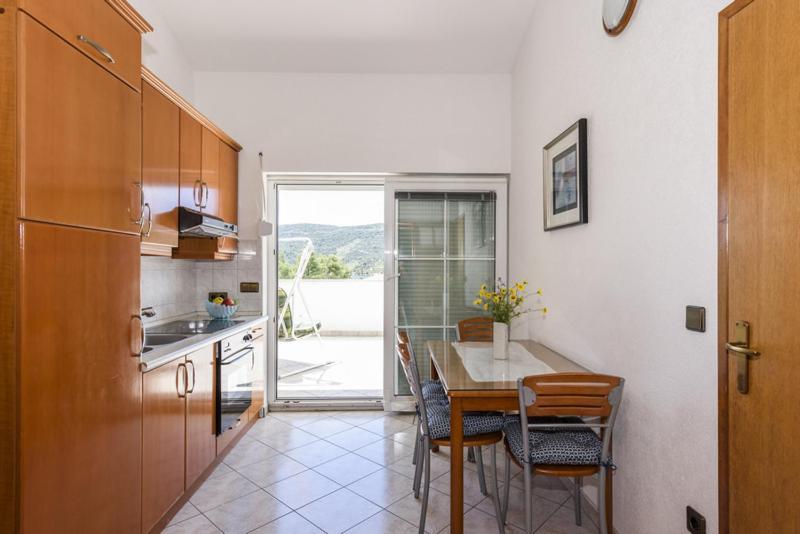Apartments Luka - Trogir, Marina 150M From The Beach מראה חיצוני תמונה