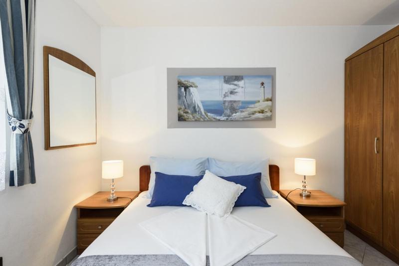 Apartments Luka - Trogir, Marina 150M From The Beach מראה חיצוני תמונה