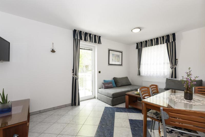 Apartments Luka - Trogir, Marina 150M From The Beach מראה חיצוני תמונה