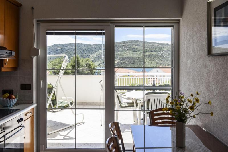 Apartments Luka - Trogir, Marina 150M From The Beach מראה חיצוני תמונה